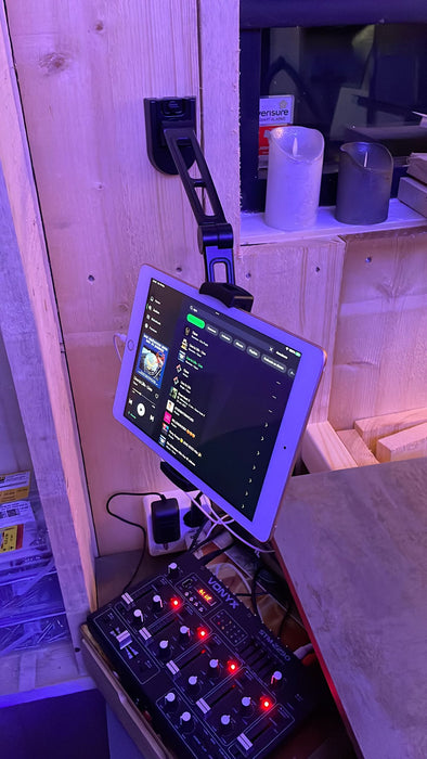 Wolff Mount Tablet iPad Telefonhållare - 39 cm | Roterbar | Klämsystem | Universell | Stabil metallarm