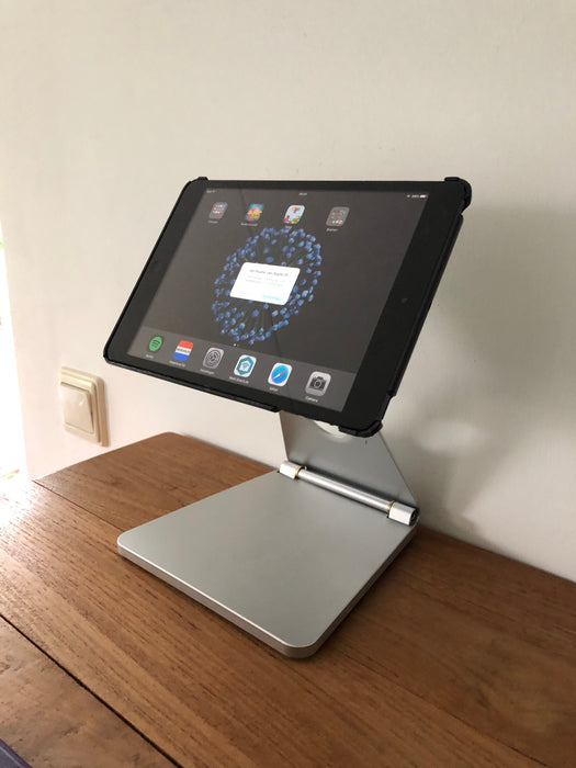 Skrivbord, skåp och väggfäste för iPad Mini