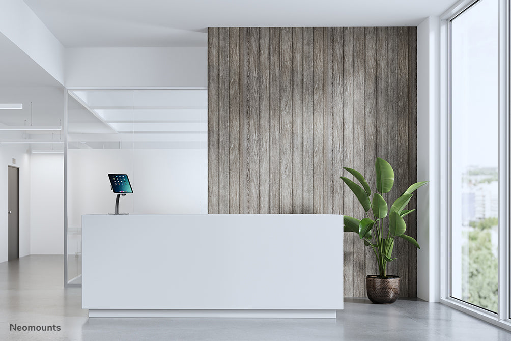 Neomounts DS15-625BL1 lutbar och roterbar bordshållare för surfplattor 7,9-11 tum – Svart