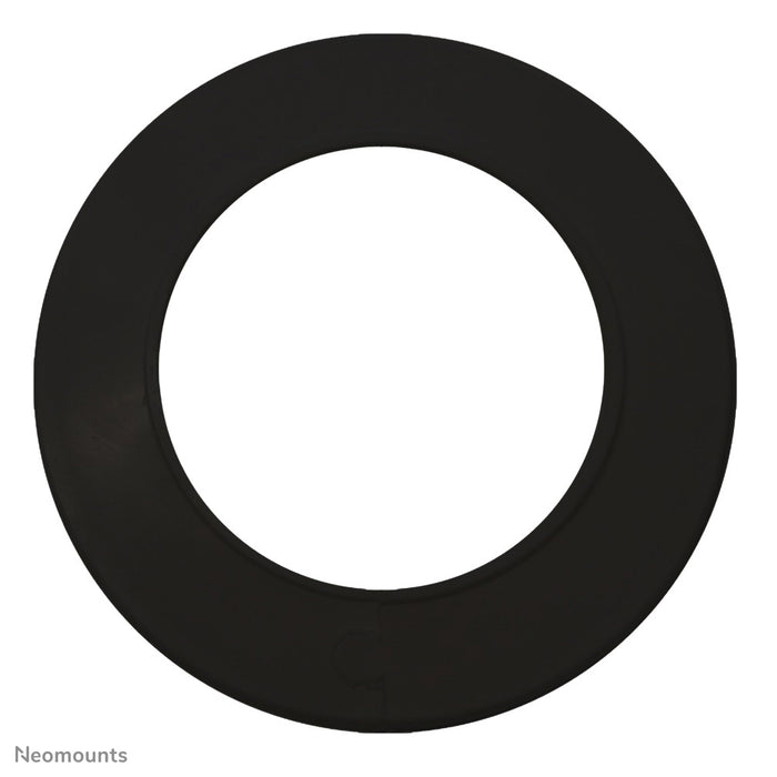 Neomounts FPMA-CRB6 är en svart täckrosett för flatscreen takfästen Neomounts FPMA-C200 svart / Neomounts FPMA-C400 svart och PLASMA-C100 svart.