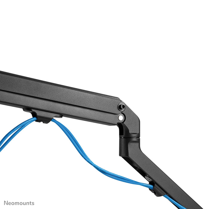 Neomounts FPMA-D650D svart är ett full motion-bordfäste för skärmar upp till 27 tum (69 cm).