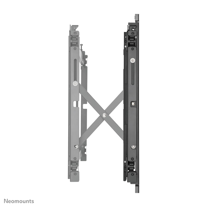 Neomounts LED-VW1750 svart är ett platt väggfäste för videoväggar för skärmar upp till 55 tum (140 cm).