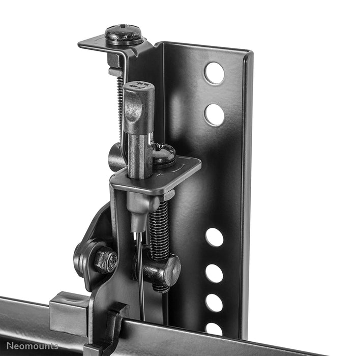 Neomounts LED-VW500black är ett platt väggfäste för videoväggar för skärmar upp till 75 tum (191 cm).