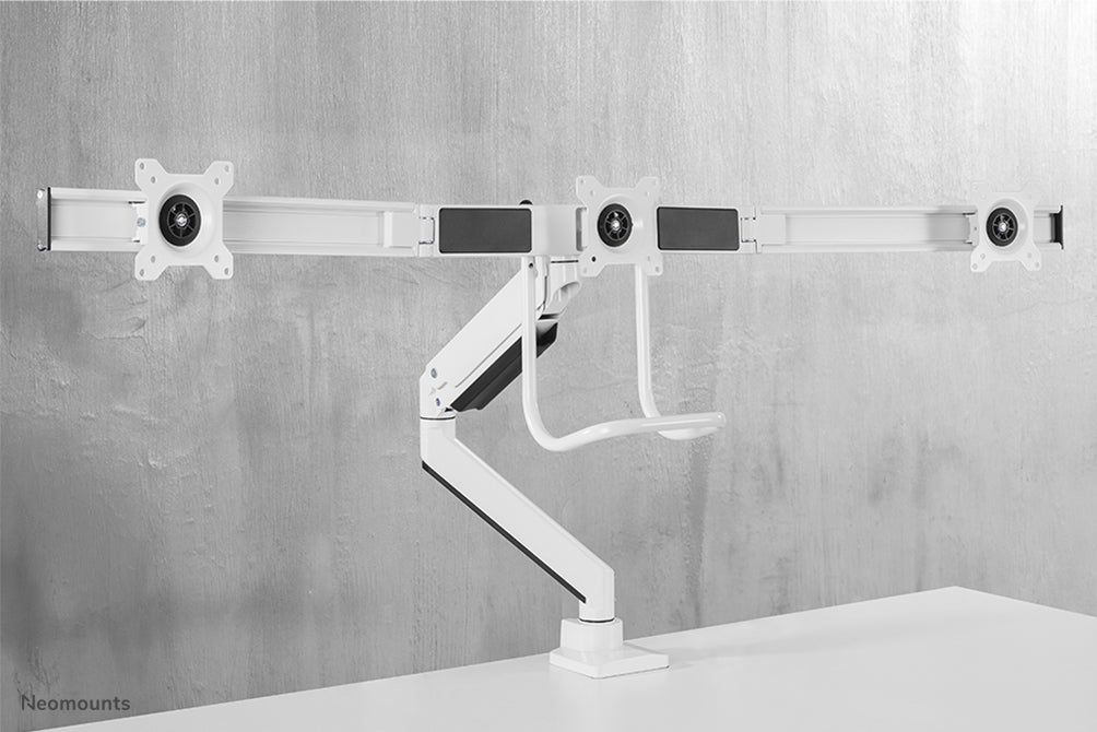 Neomounts NM-D775DX3 vit är ett gasfjädrat skrivbordsstöd med tvärstång och handtag för platta skärmar upp till 27 tum (68,6 cm).