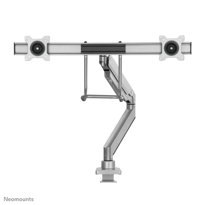 Neomounts NM-D775DX silver är ett gasfjädrat skrivbordsstöd med tvärstång och handtag för platta skärmar upp till 32 tum (81 cm).