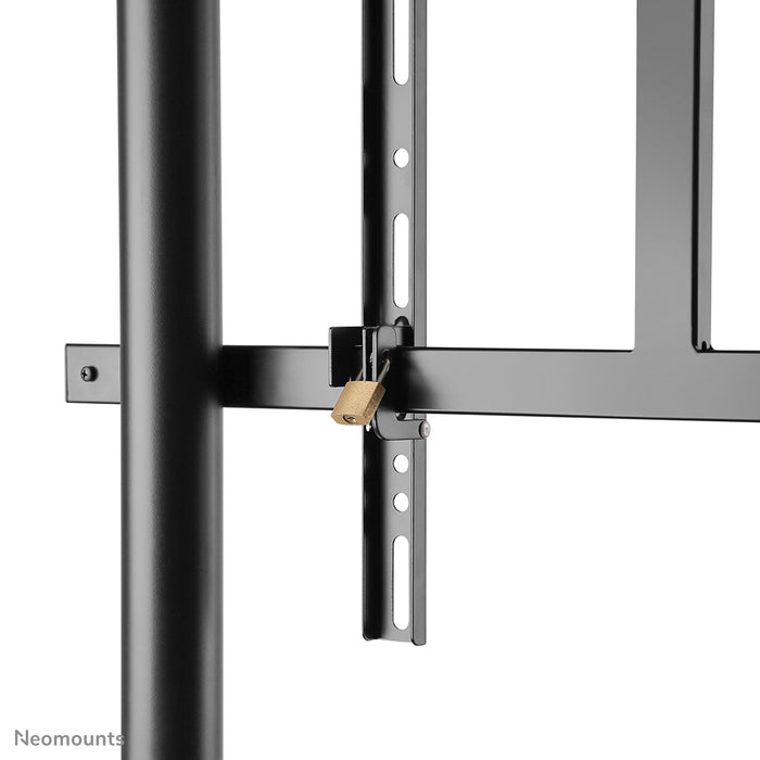 Neomounts NS-M3600black är en rullbar möbel för flatskärmar upp till 80 tum (203 cm).
