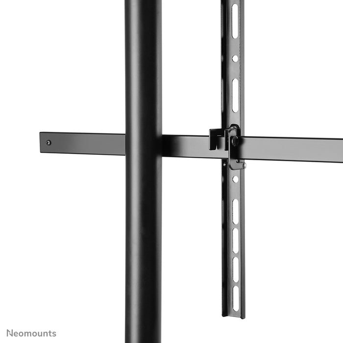 Neomounts NS-M3800 svart är en flyttbar möbel för flatskärmar upp till 100 tum (254 cm).