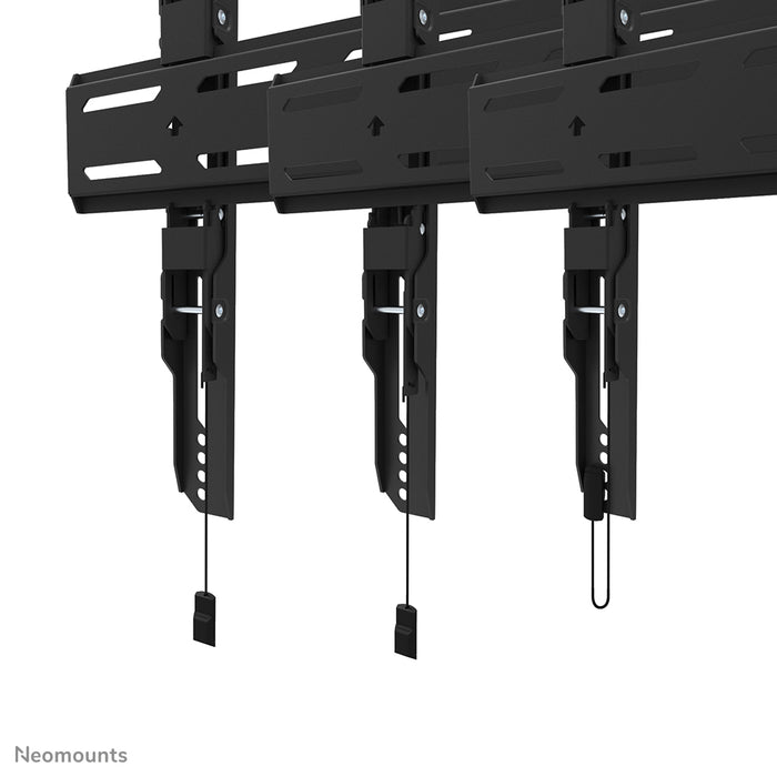 Neomounts WL30S-910BL16 flat pelarfäste för 40-75 tums skärmar - Svart