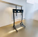 Wolff Mount TVB-118 – Verrijdbare TV stand voor beurs of vergaderruimte – Elegant model – VESA 800x400 – tot 75 inch